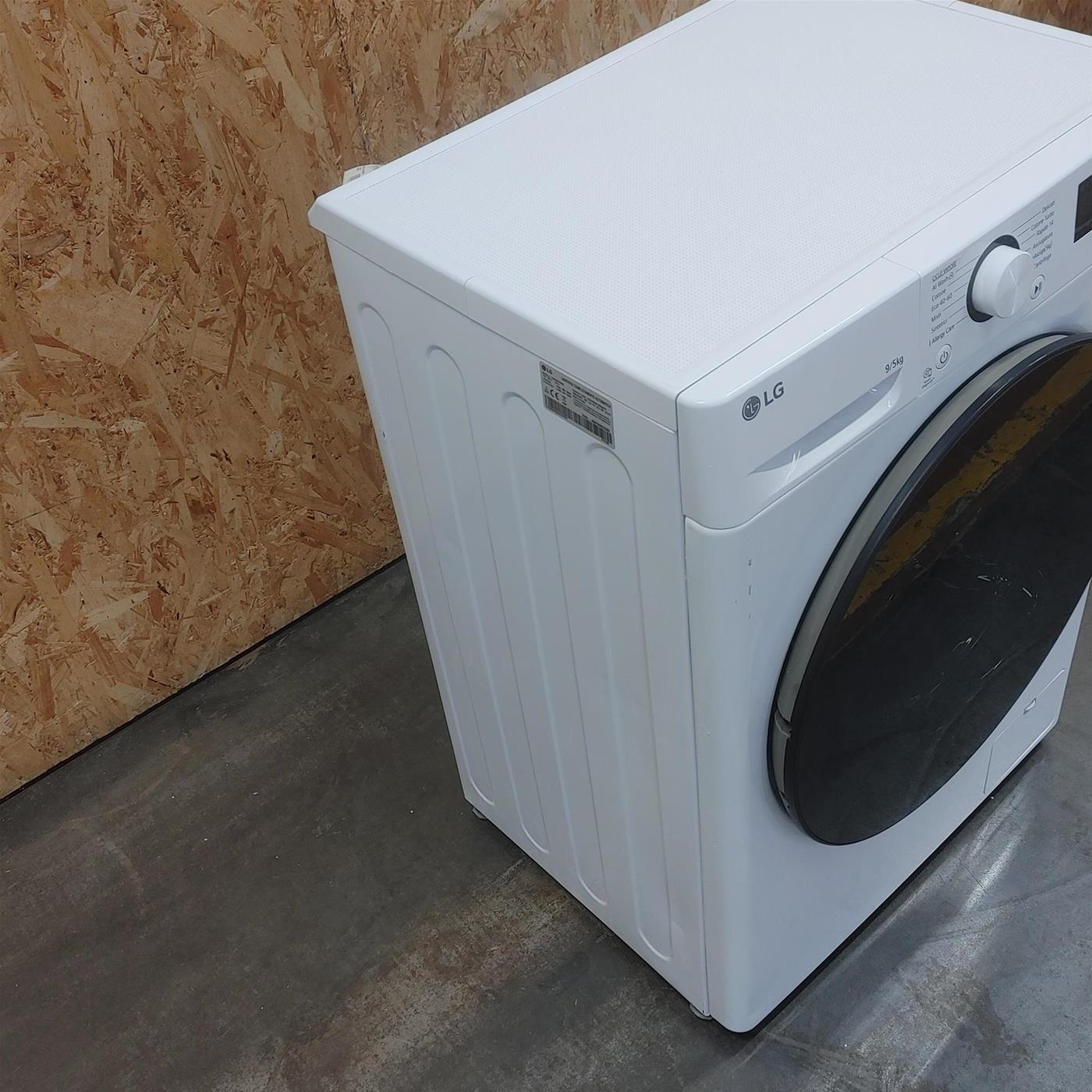 Lavasciuga intelligente LG D2R5S09TSWW Slim 9/5 Kg