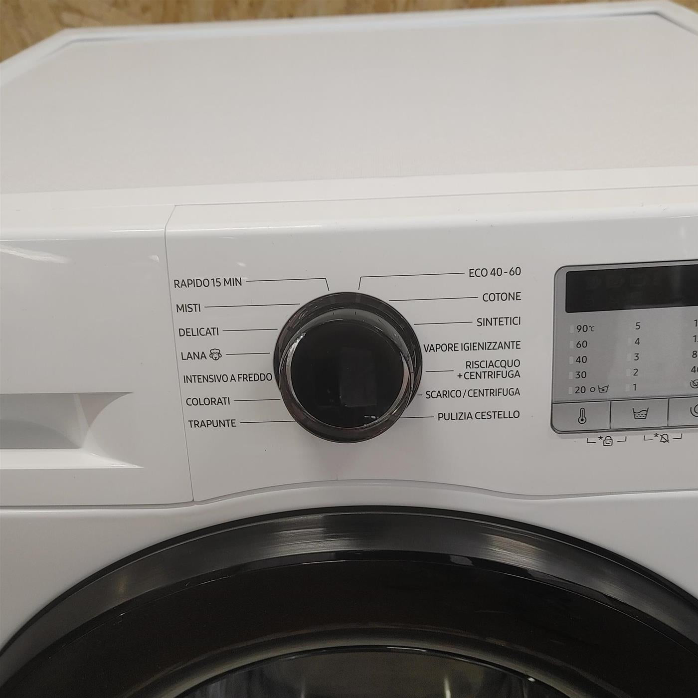 Lavatrice Samsung WW90TA046AH Carica frontale 9 kg 1400 giri Bianco