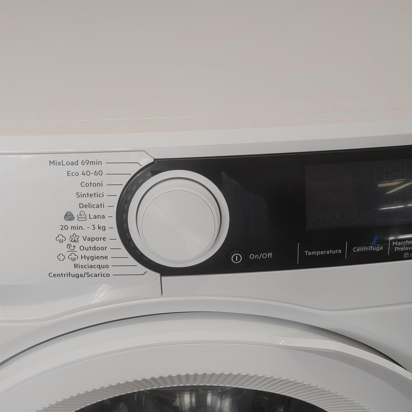 Lavatrice AEG LR7D96CW Carica frontale 9 Kg