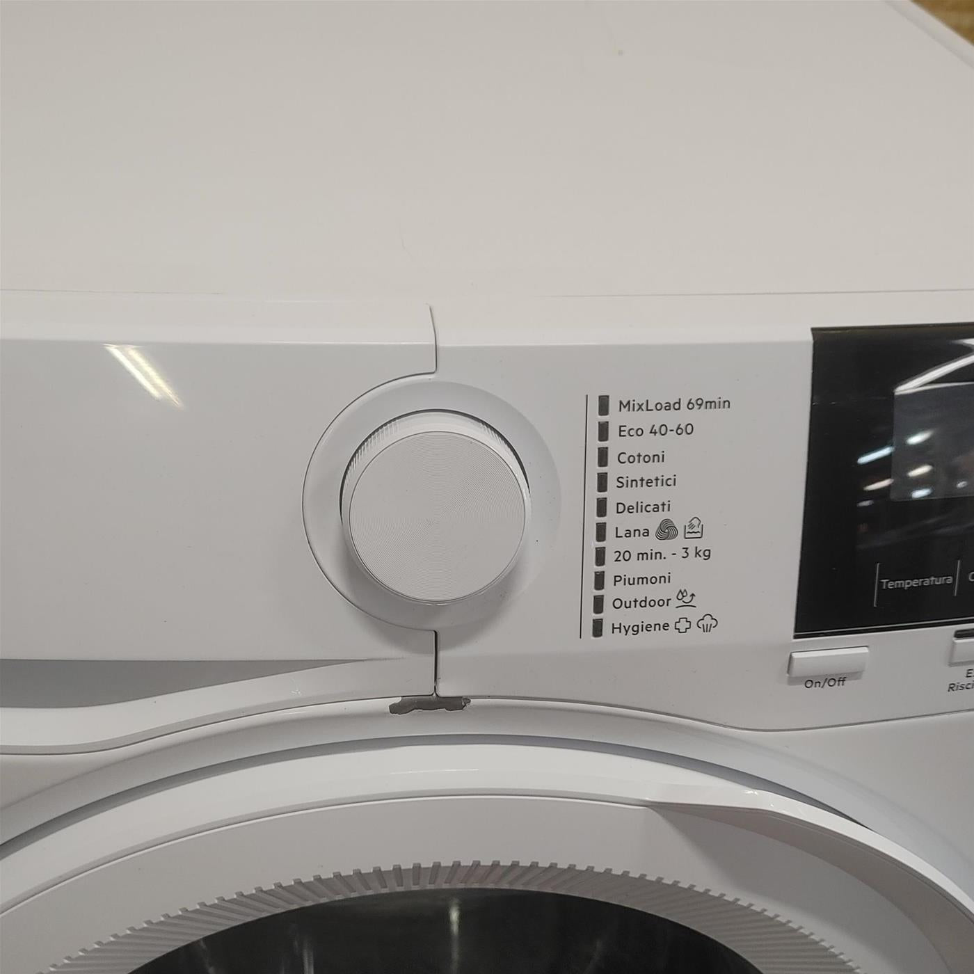 Lavatrice AEG Serie 6000 LR6G940W 9 Kg