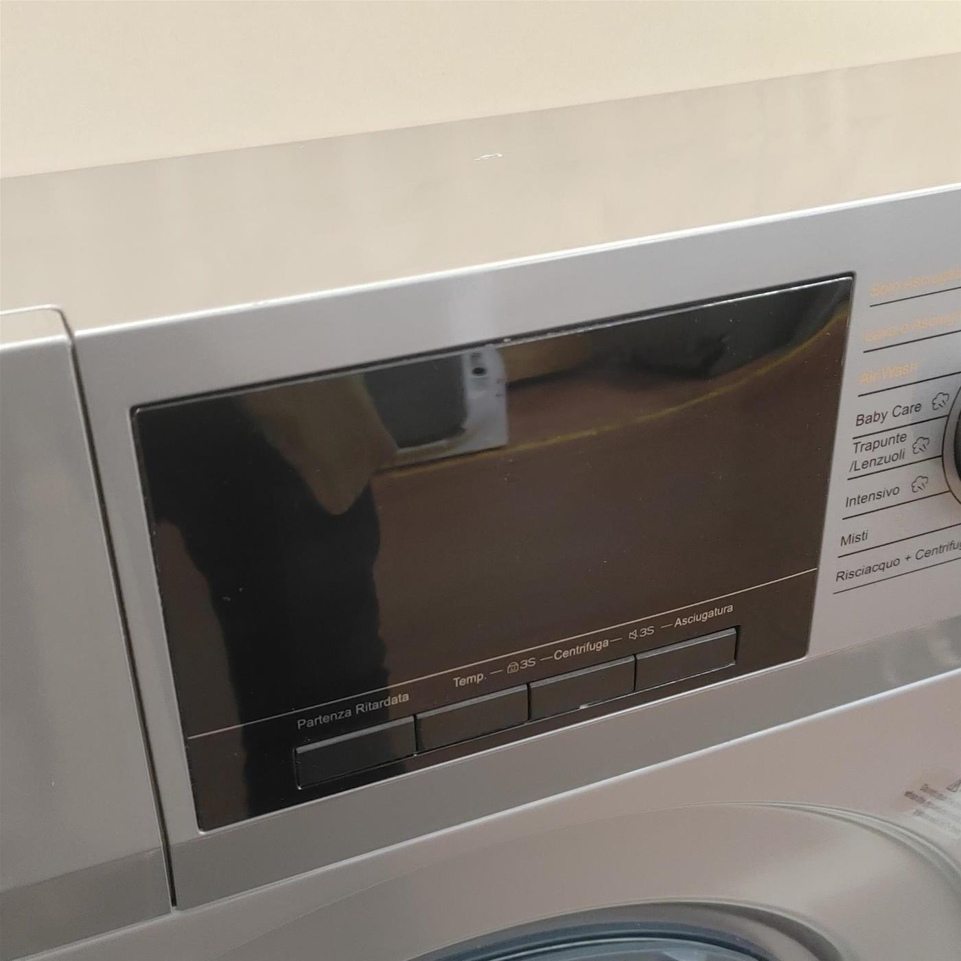 Lavasciuga AKAI AQUA1070KTL capacità 10/7 Kg, 1400giri