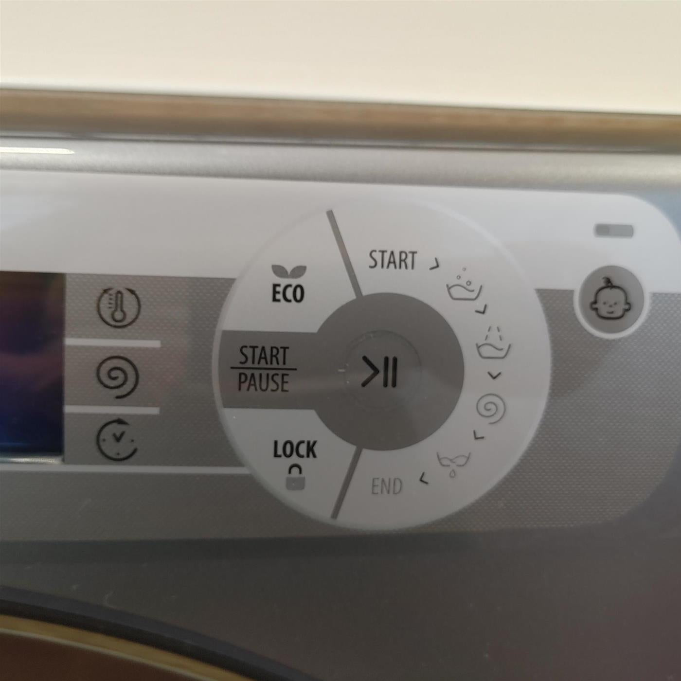 Hotpoint AQ97D 49D IT lavatrice Caricamento frontale 9 kg 1400 Giri/min Argento, Bianco