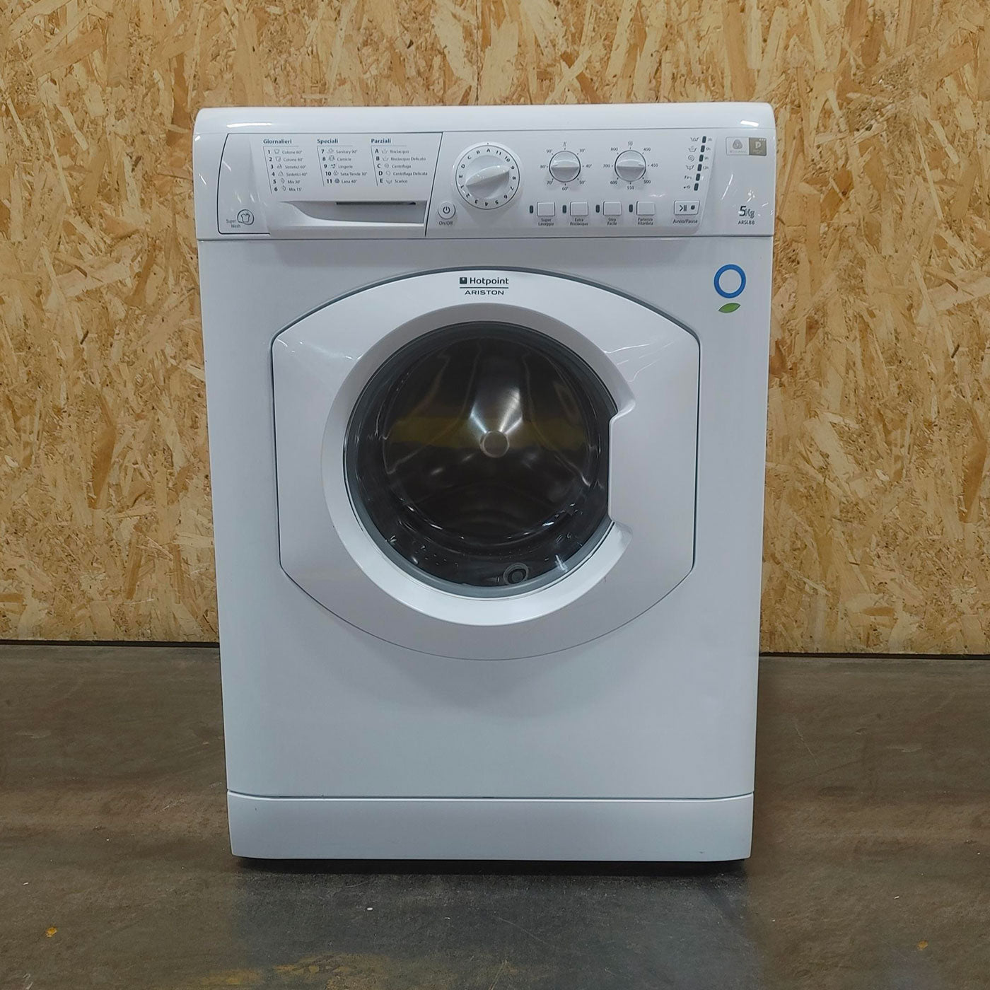 Hotpoint Ariston ARSL 108 lavatrice Caricamento frontale 5 kg 1000 Giri/min Bianco