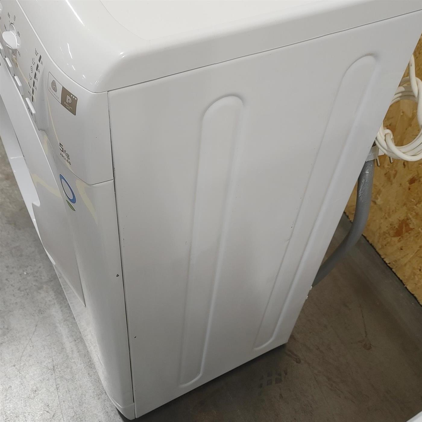 Hotpoint Ariston ARSL 108 lavatrice Caricamento frontale 5 kg 1000 Giri/min Bianco