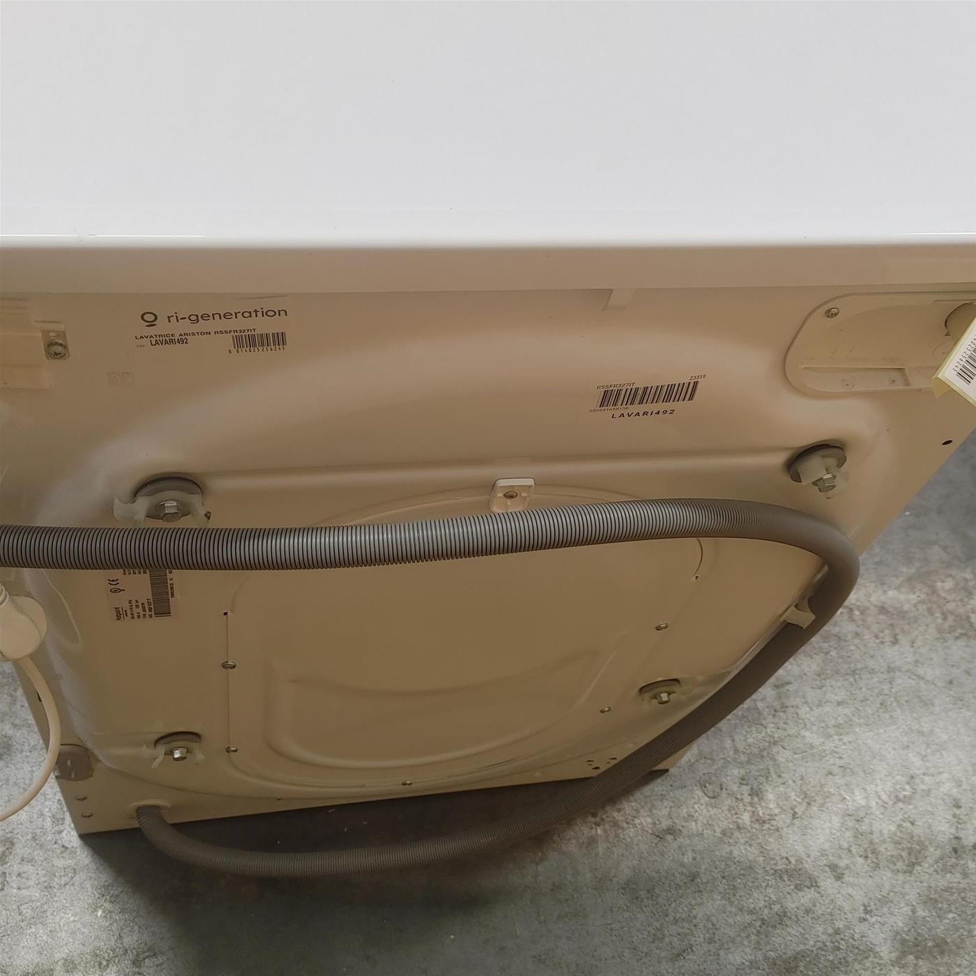 Lavatrice slim Hotpoint Ariston RSSF R327 IT 7 Kg
