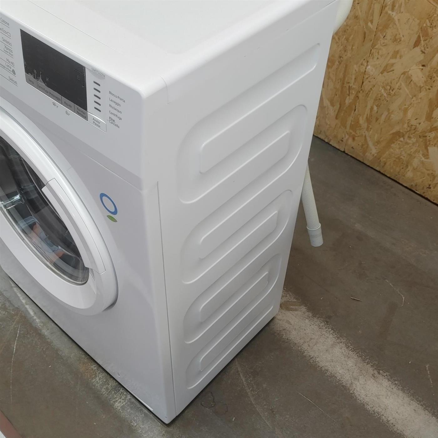 Lavatrice Beko UW5T1222W Carica frontale 5 kg 1200 Giri/min Bianco