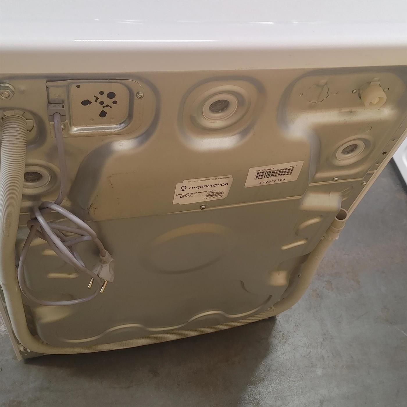 Lavatrice Beko WUX71232WI-IT Caricamento frontale 7 kg 1200 Giri Bianco