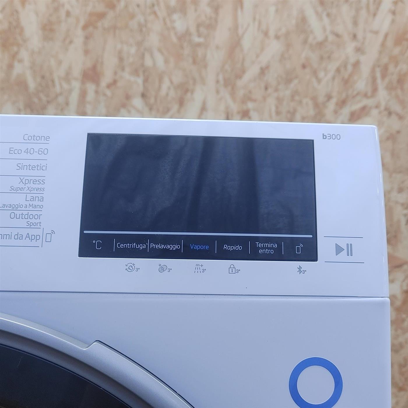 Lavatrice Beko b300 BWU384S: Beyond Classe A SteamCure™ 8 Kg