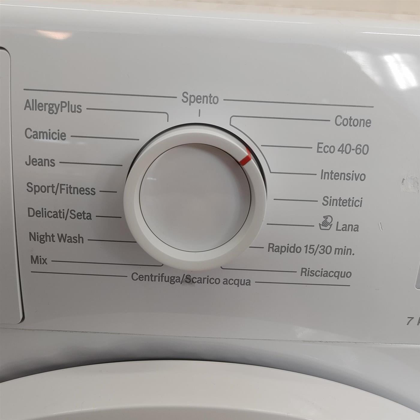 Bosch Serie 4 WAN24257IT lavatrice Caricamento frontale 7 kg 1200 Giri/min D Bianco