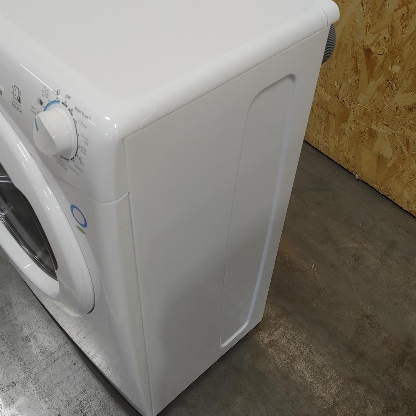 Candy Smart CSS4372DW4/1-11 lavatrice Caricamento frontale 7 kg 1300 Giri/min Bianco (copia)