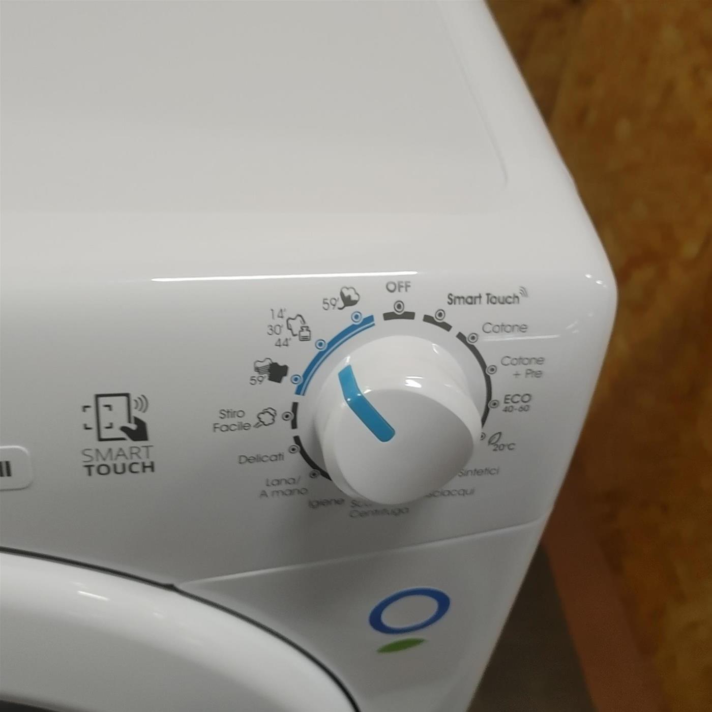 Candy Smart CSS4372DW4/1-11 lavatrice Caricamento frontale 7 kg 1300 Giri/min Bianco