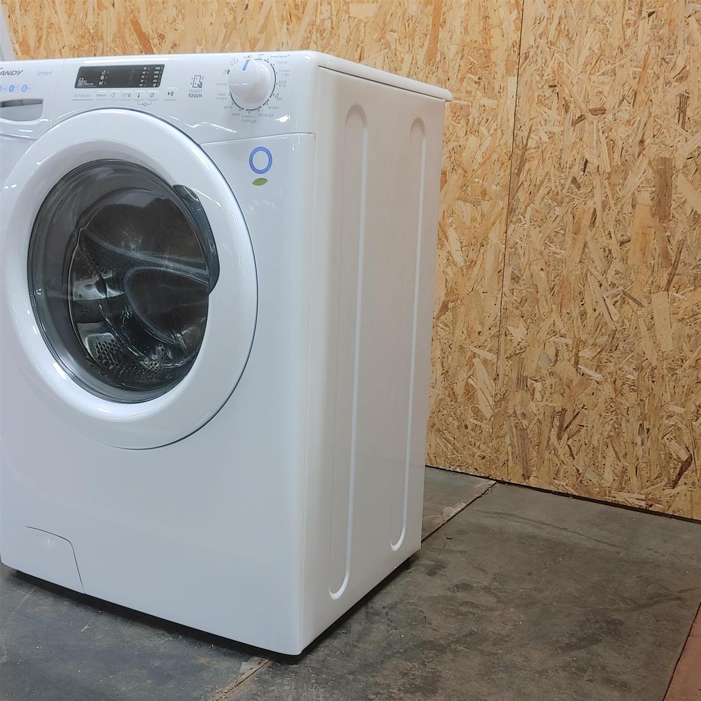 Candy Smart CS1282DE-11 lavatrice Caricamento frontale 8 kg 1200 Giri/min D Bianco