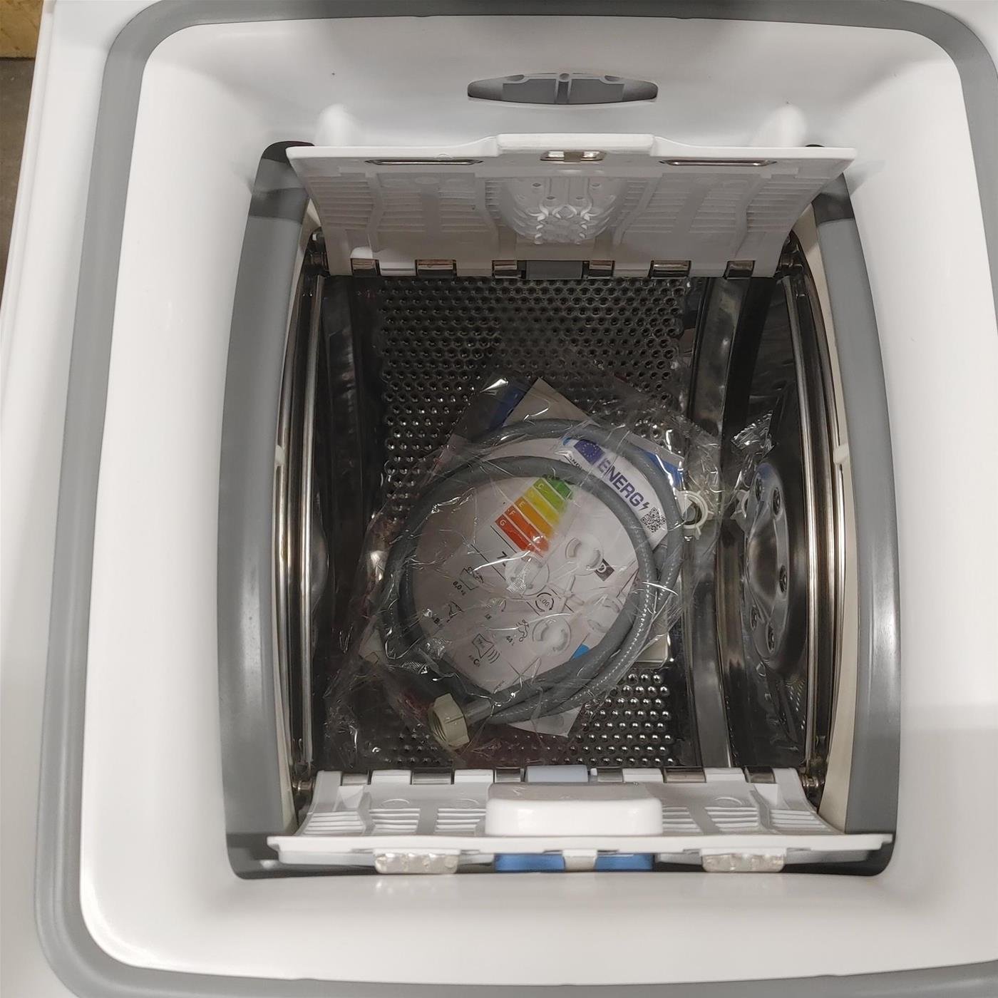 Candy Smart CST 282D2/1-11 lavatrice Caricamento dall'alto 8 kg 1200 Giri/min Bianco