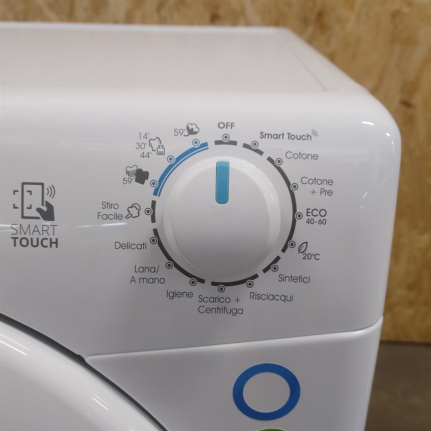 Candy Smart CSS1410TE/1-11 lavatrice Caricamento frontale 10 kg 1400 Giri/min Bianco