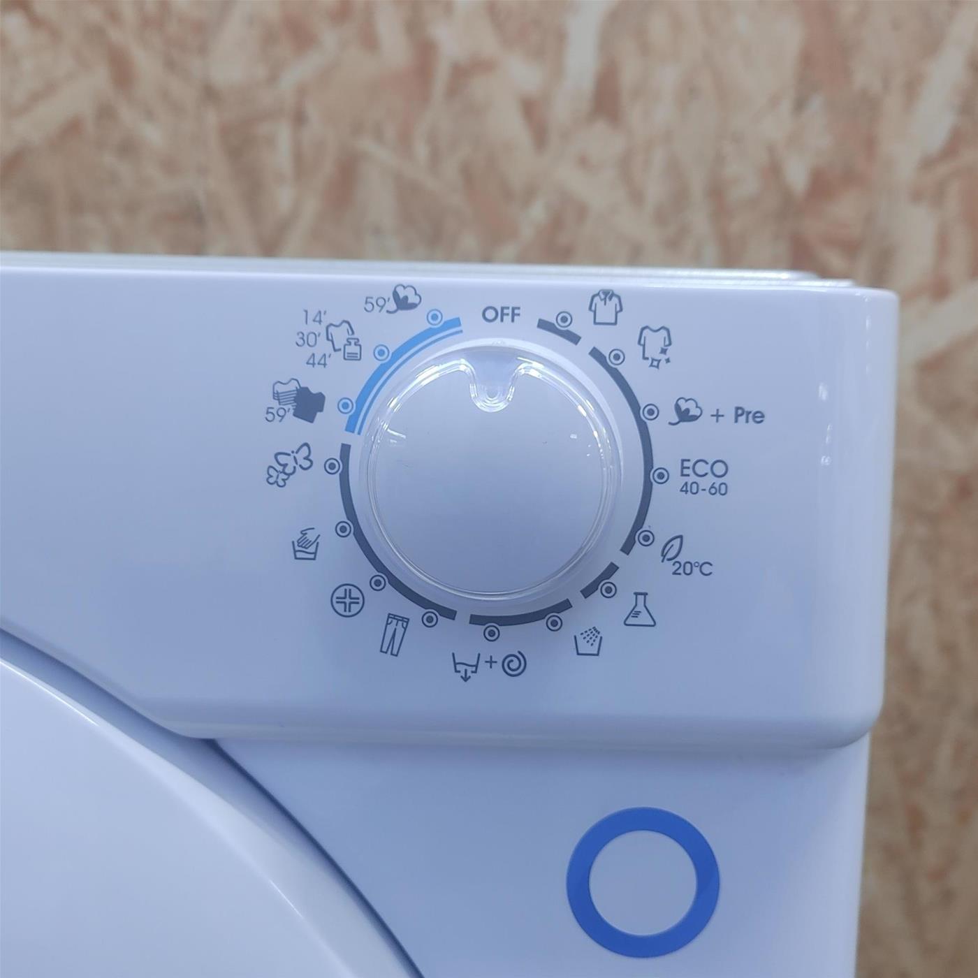 Lavatrice Candy Smart CBW 27D1E-S Carica frontale 7 kg 1200 giri Bianco