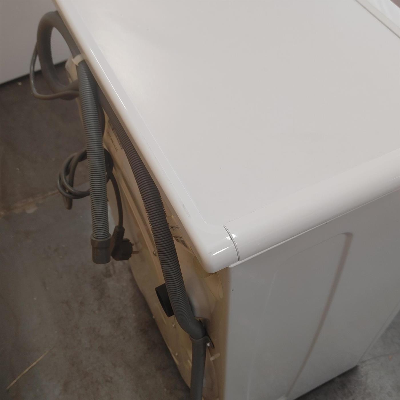 Lavatrice Slim Candy Ultra HE4 1274TWM6/1-S Classe A Inverter Wi-Fi 7 Kg