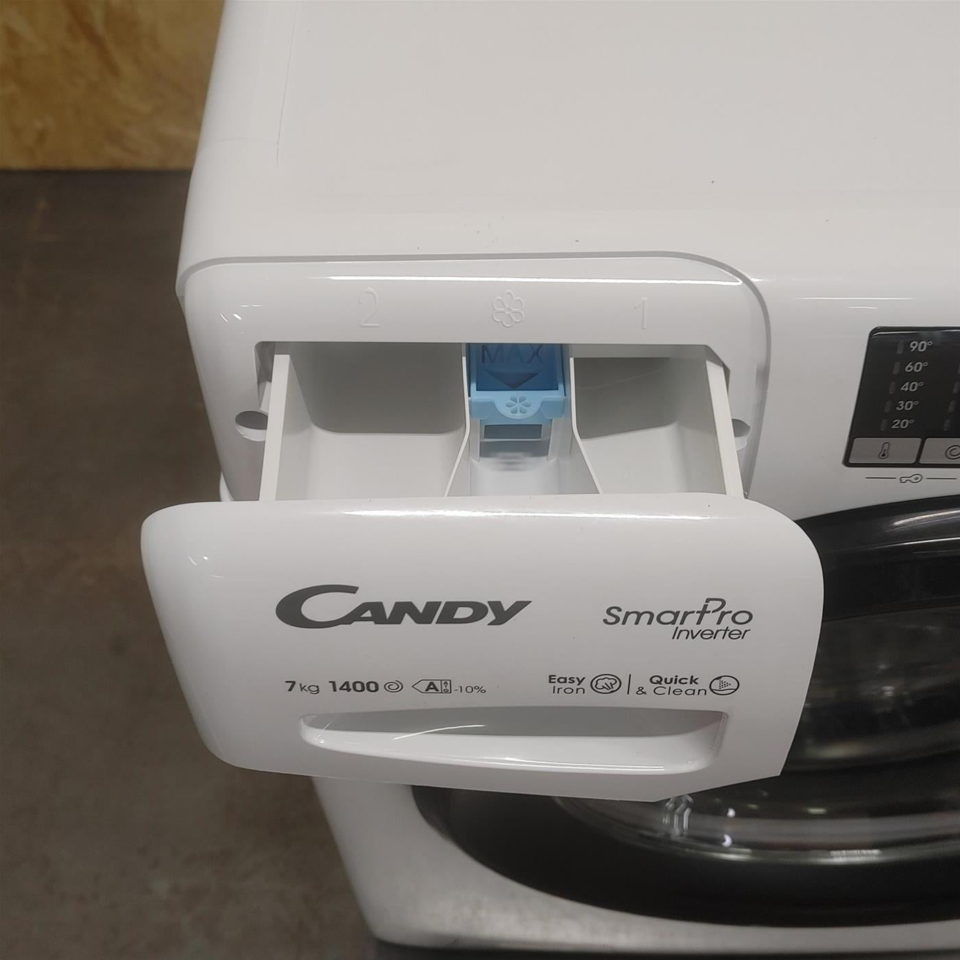 Lavatrice slim Candy Smart Pro Inverter CSO4474TWMB6/1-S Classe A 7 Kg