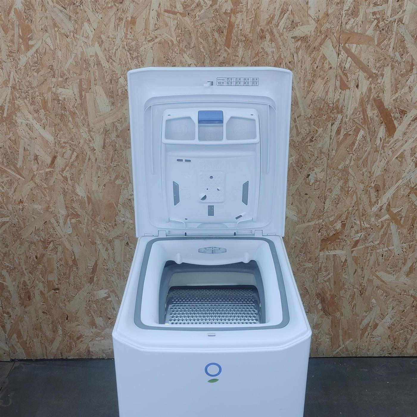 Lavatrice Candy Smart Inverter CSTG 47TMV5/1-11 Classe A 7 Kg