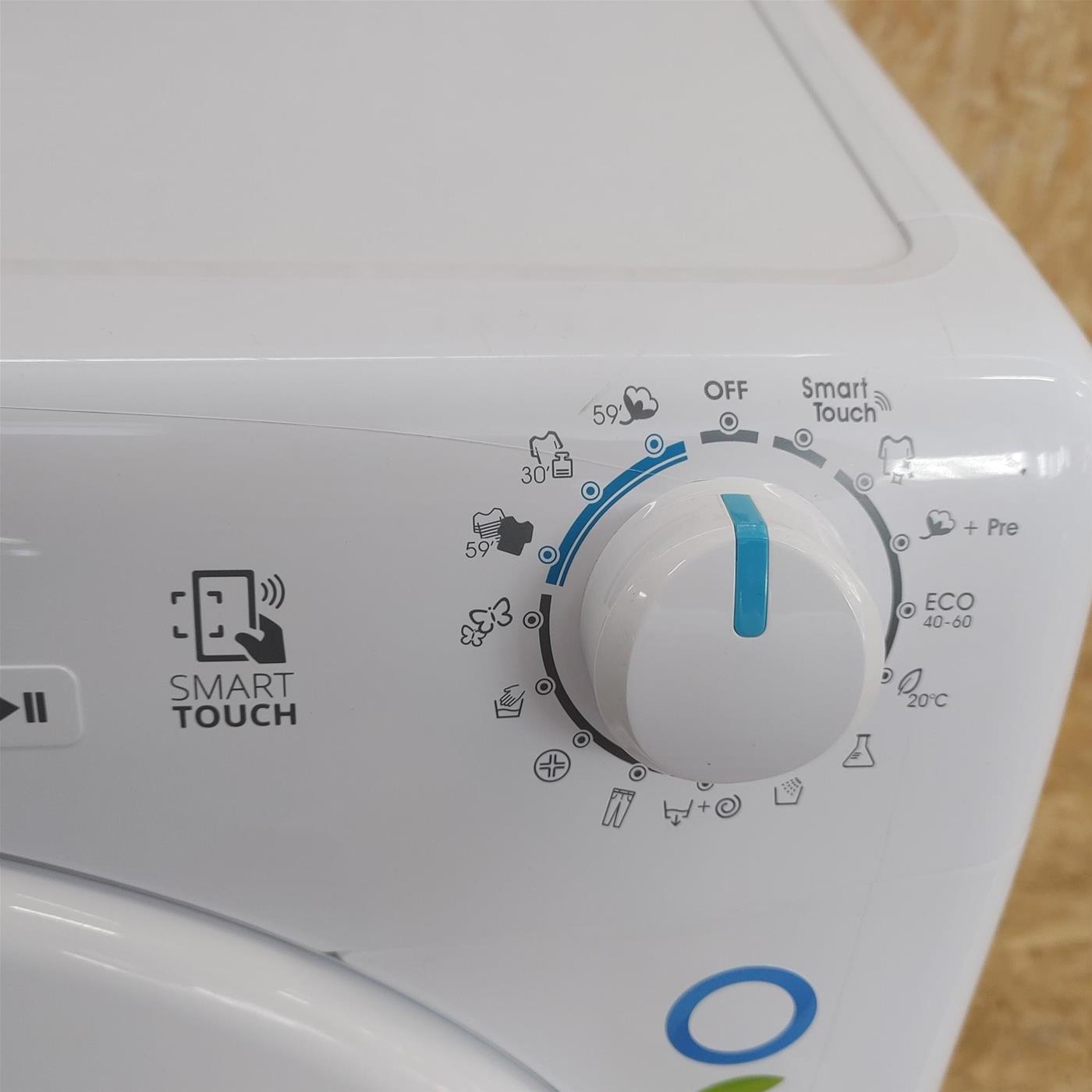Candy Smart CS4 1272D3/1-S Lavatrice slim