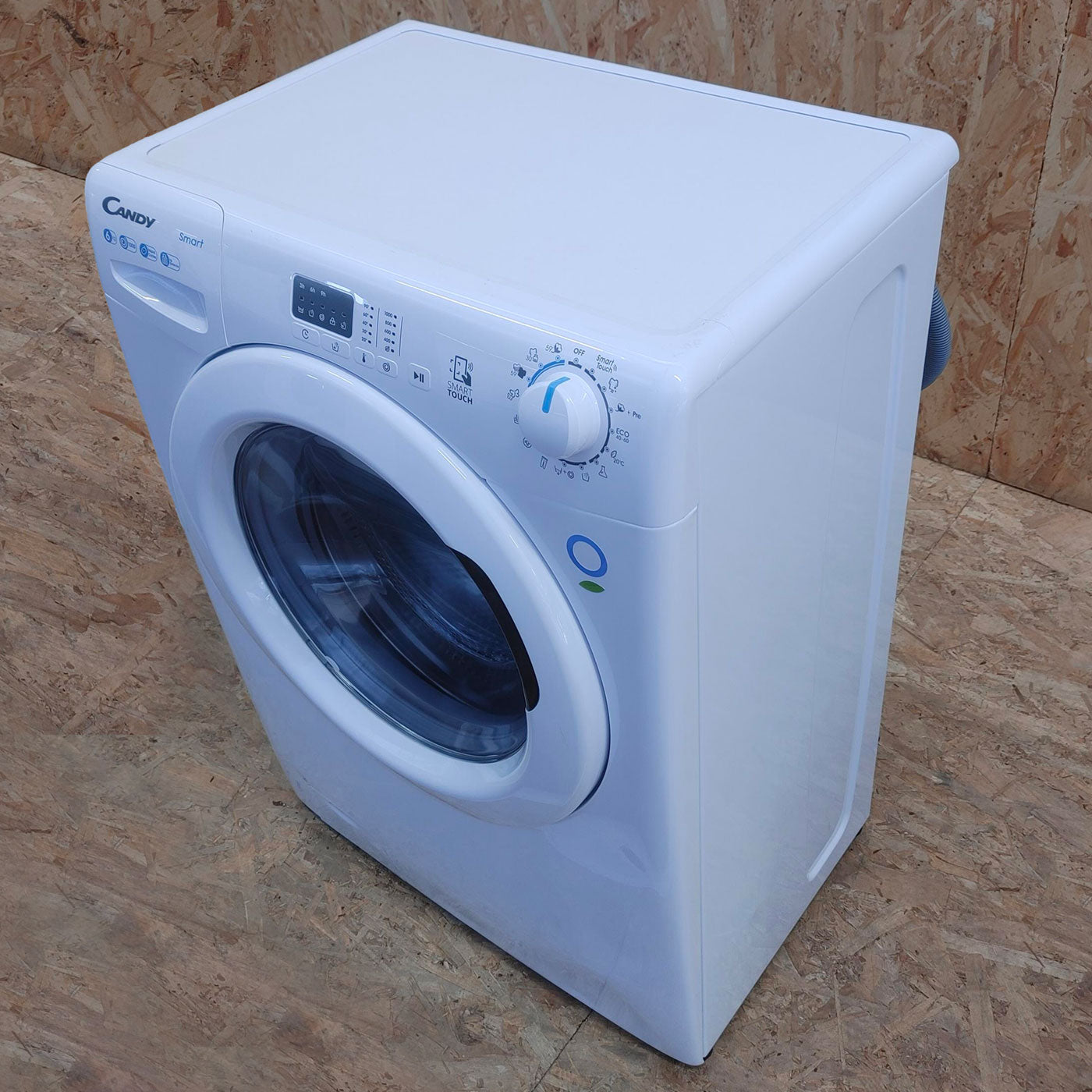 Candy Smart CS4 1061DE/1-S lavatrice Caricamento frontale 6 kg 1000 Giri/min D Bianco