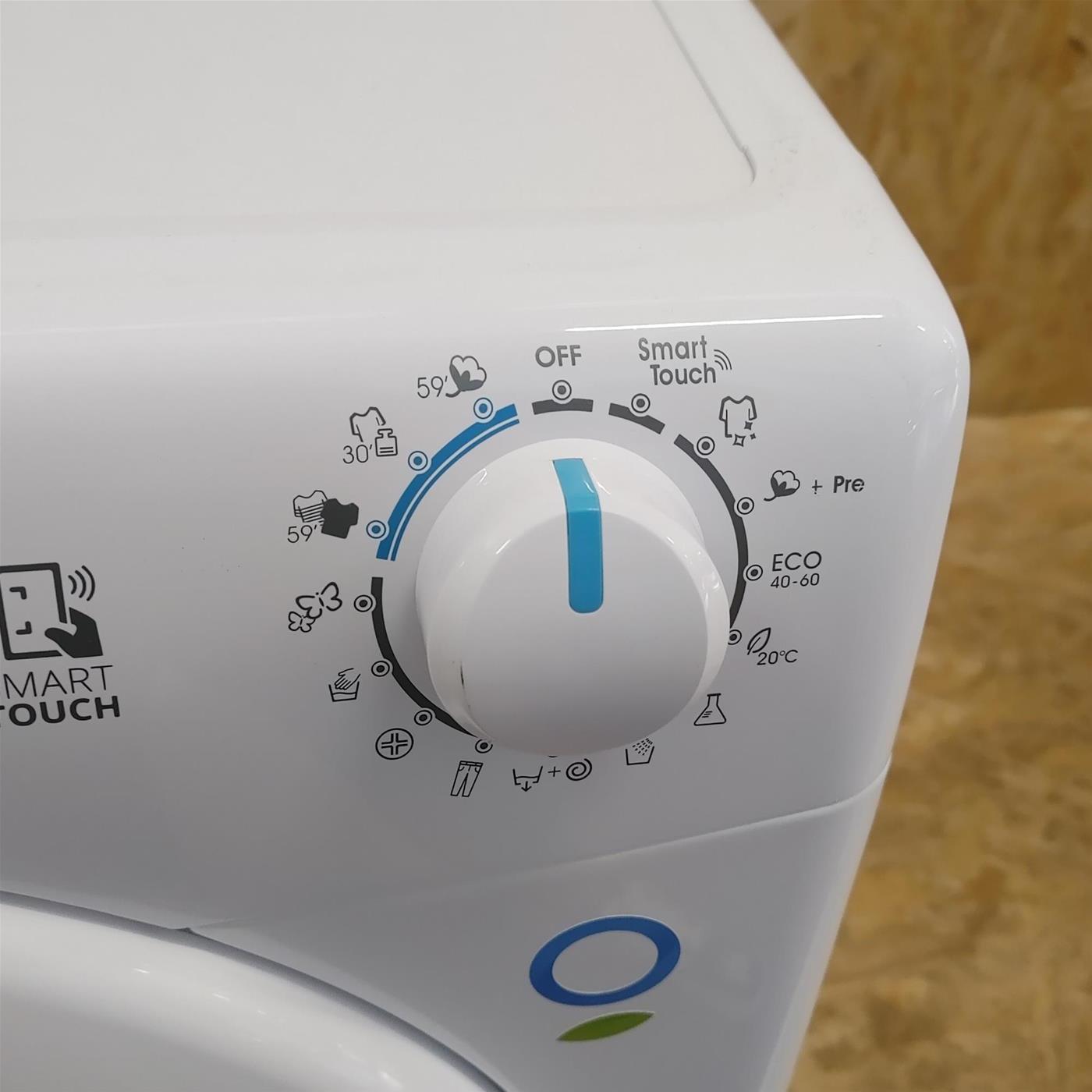 Candy Smart CS4 1061DE/1-S lavatrice Caricamento frontale 6 kg 1000 Giri/min D Bianco