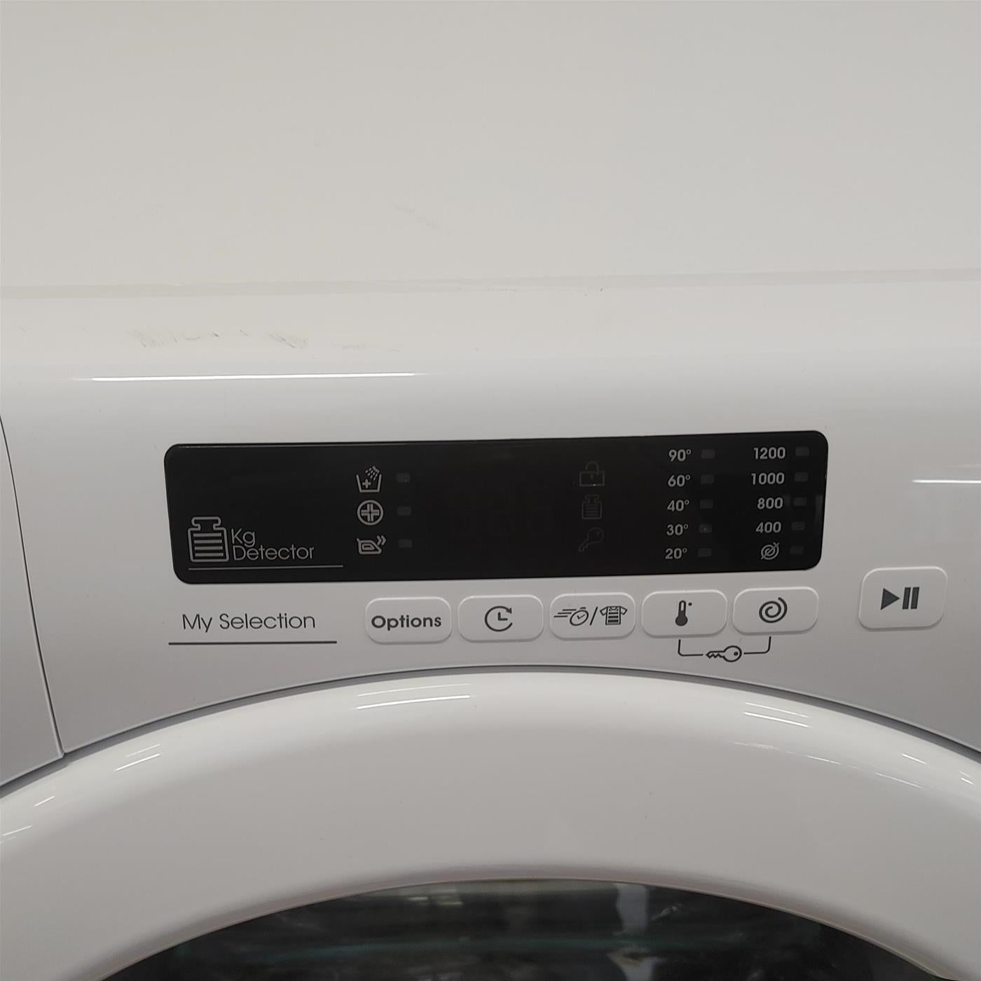Candy Smart CS1292DE-11 lavatrice Caricamento frontale 9 kg 1200 Giri/min D Bianco