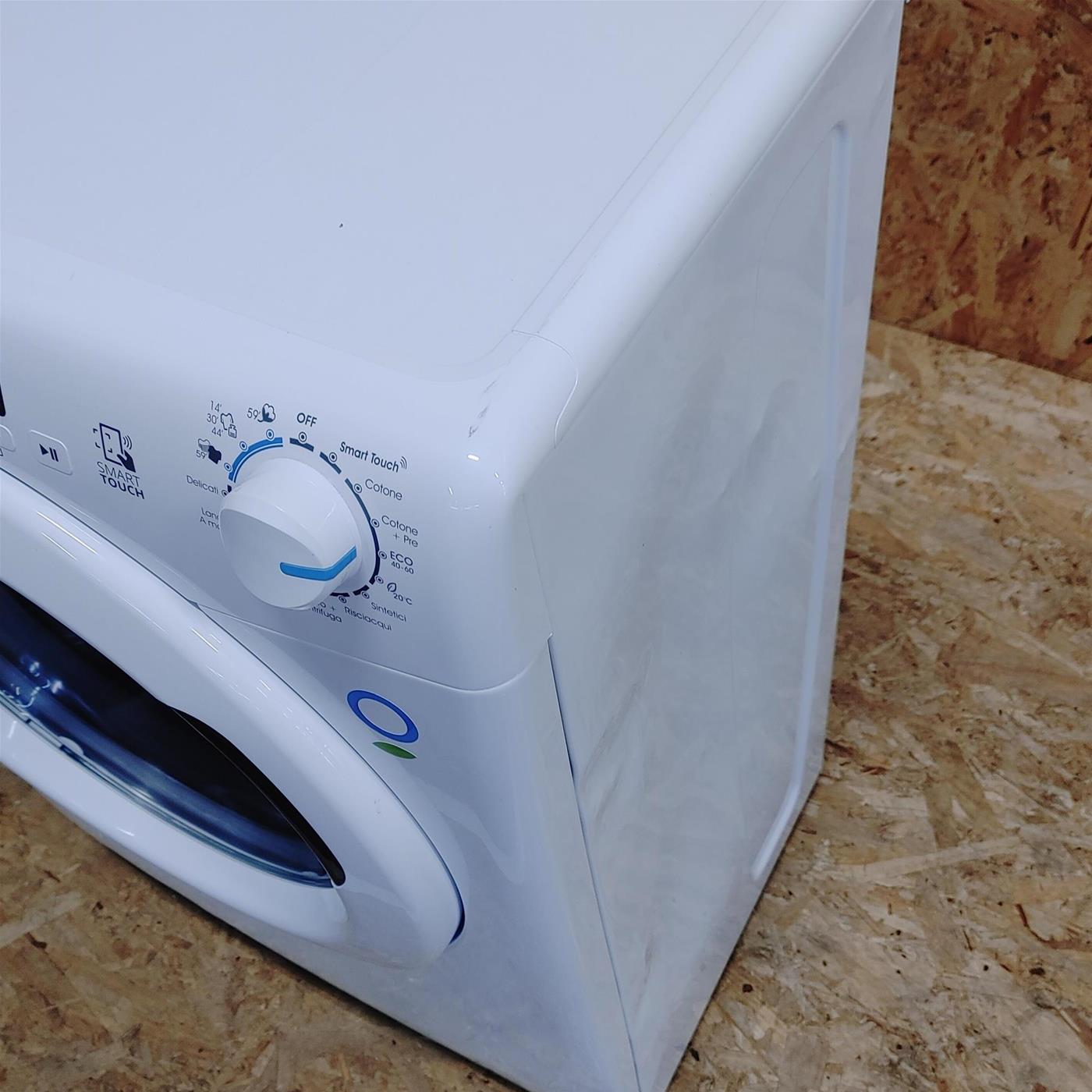 Candy Smart lavatrice Caricamento frontale 7 kg 1200 Giri/min Bianco