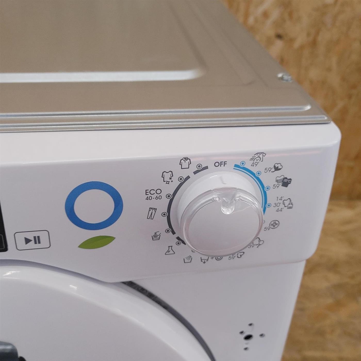 Candy Smart Inverter CBW 48TWME/1-S lavatrice Caricamento frontale 8 kg 1400 Giri/min A Bianco