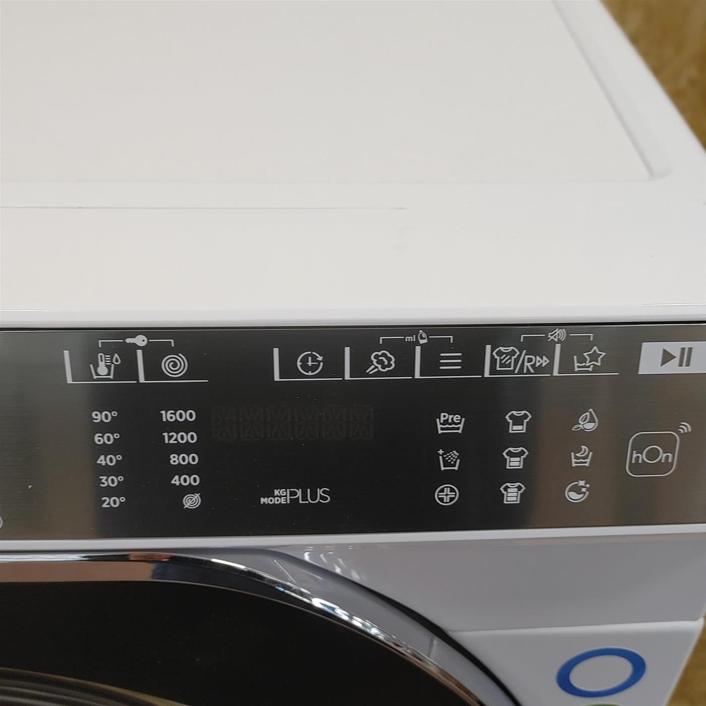 Hoover H-WASH 550 H5WPB69AMBC/1-S Caricamento frontale 9 kg 1600 Giri/min Bianco