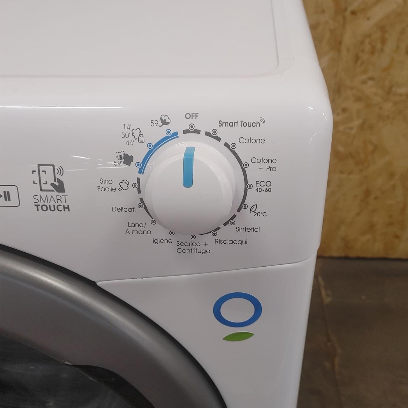 Candy Smart CSS4127TRE/1-11 lavatrice Caricamento frontale 7 kg 1200 Giri/min D Bianco