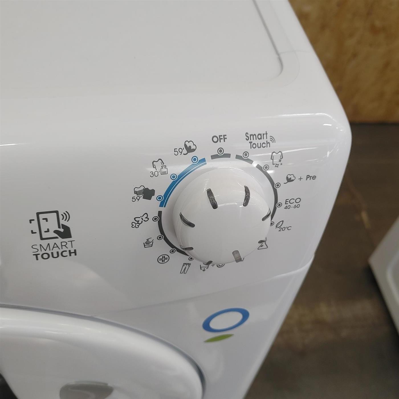 Lavatrice Candy Easy EY 1281DE/1-S Carica frontale 8 kg 1200 Giri/min Bianco