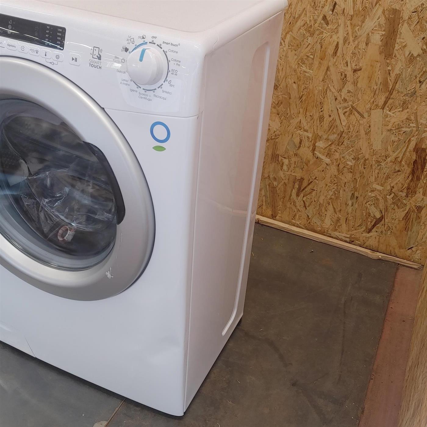 Candy Smart CSS4127TRE/1-11 lavatrice Caricamento frontale 7 kg 1200 Giri/min D Bianco