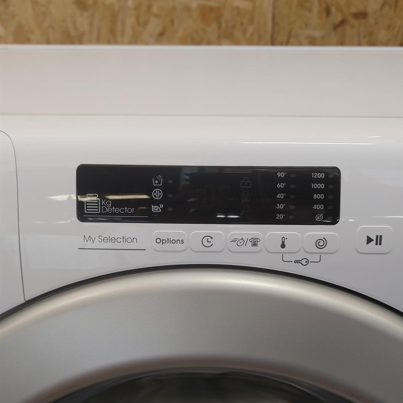 Candy Smart CSS4127TRE/1-11 lavatrice Caricamento frontale 7 kg 1200 Giri/min D Bianco