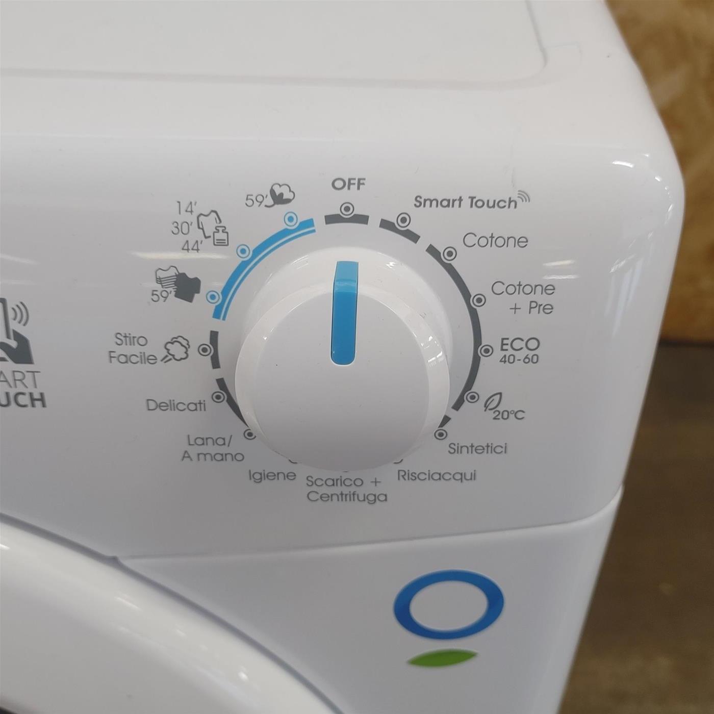 Lavatrice Candy Smart CSS129TW4-11 Carica frontale 9 kg 1200 giri Bianco