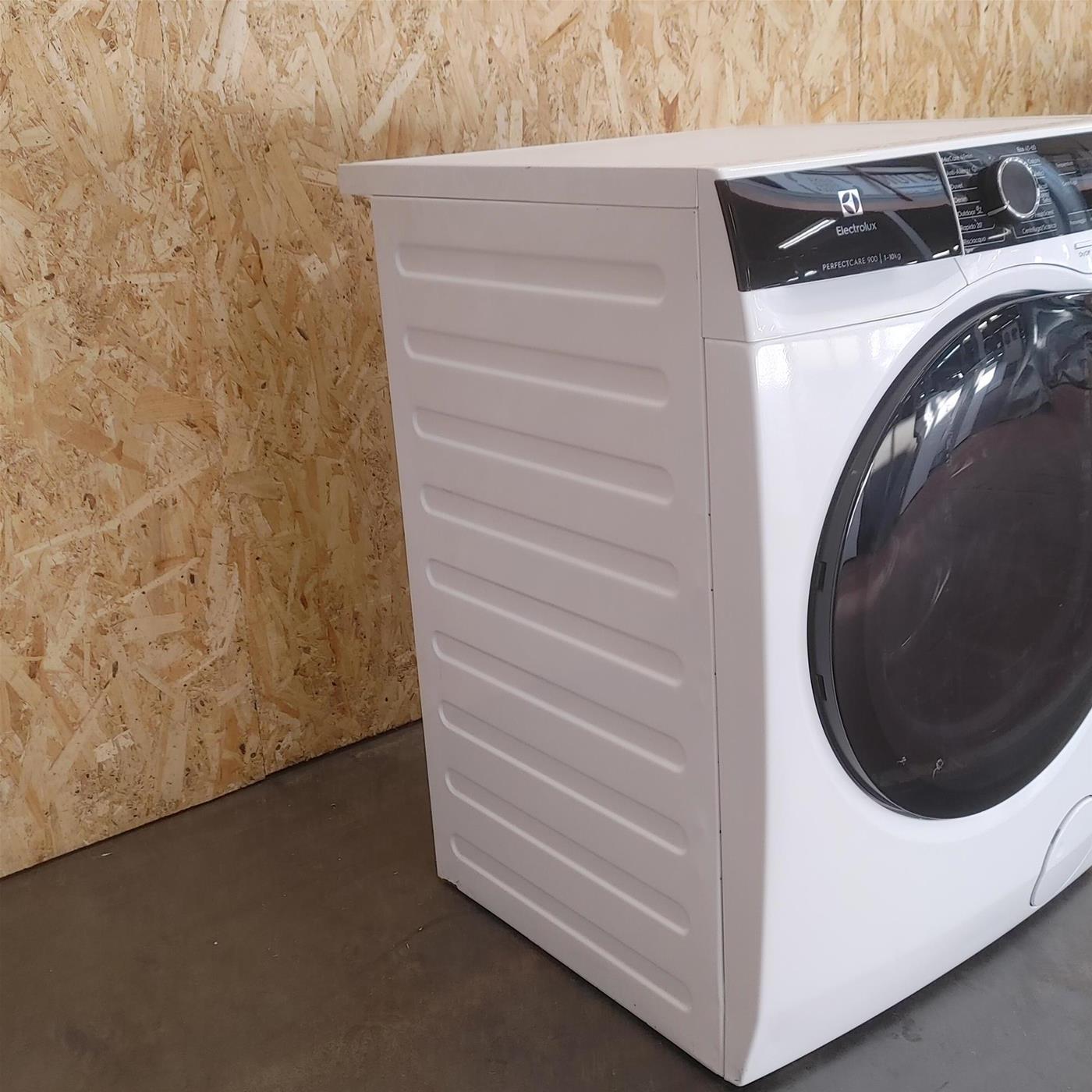 Lavatrice Electrolux EW9F116GREEN Carica frontale 10 kg 1600 giri Bianco