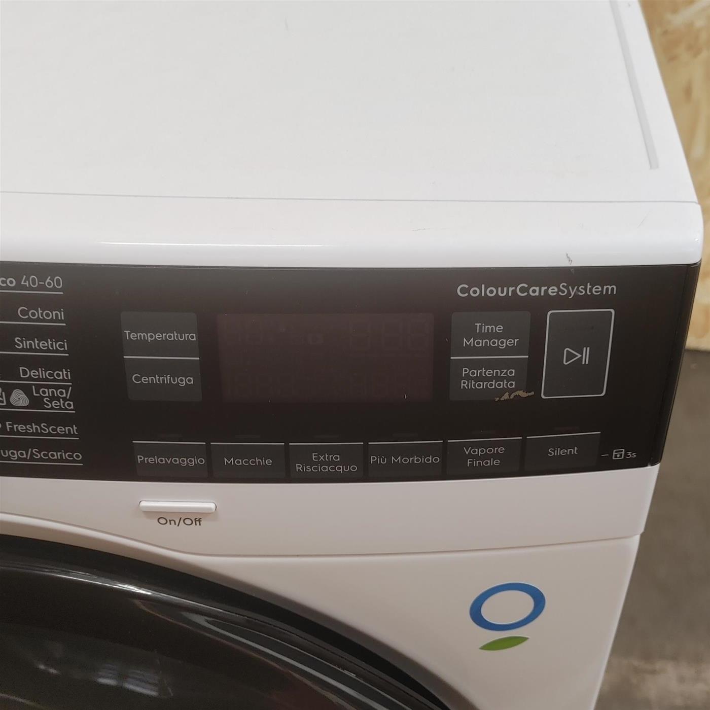Lavatrice Electrolux EW9F116GREEN Carica frontale 10 kg 1600 giri Bianco