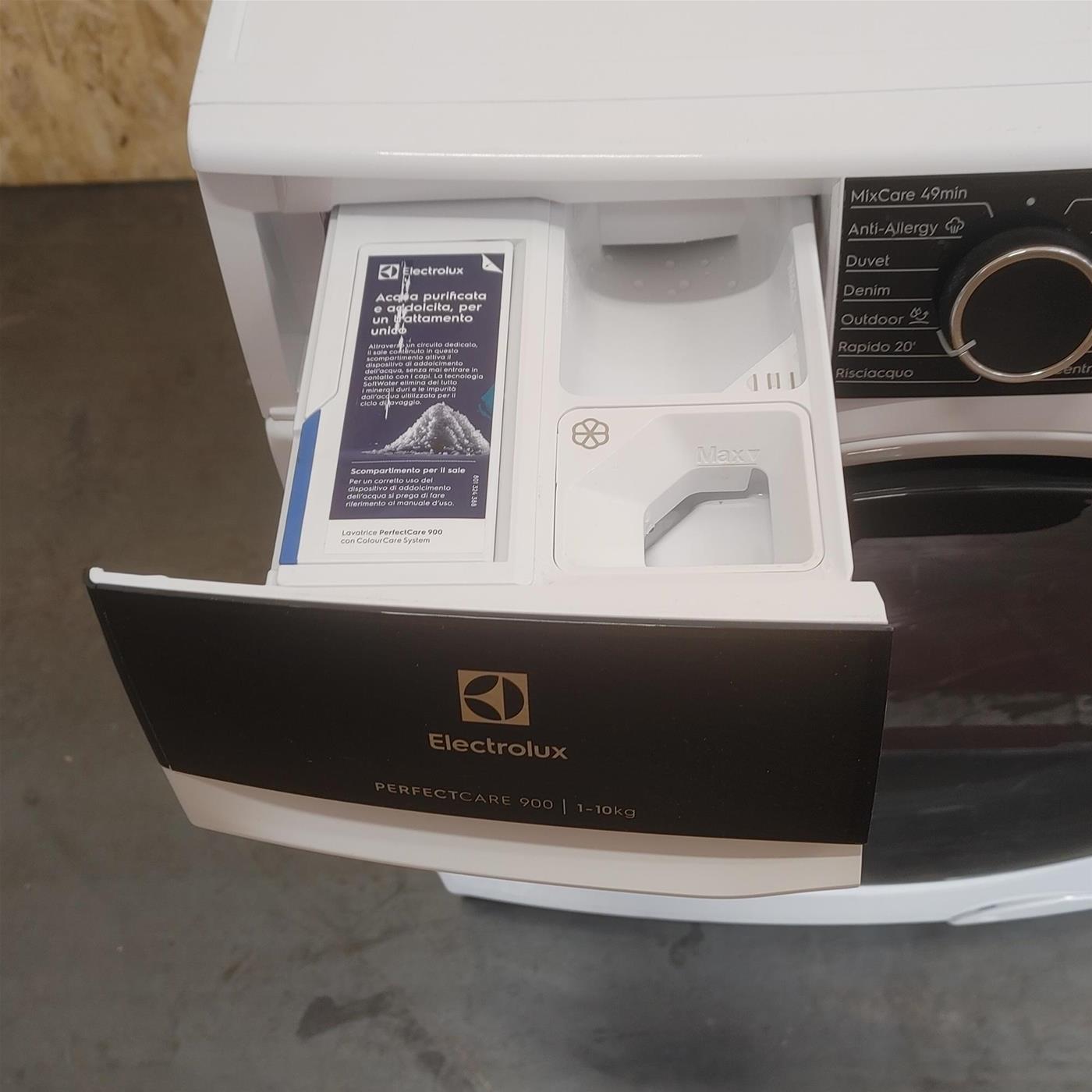 Lavatrice Electrolux EW9F116GREEN Carica frontale 10 kg 1600 giri Bianco