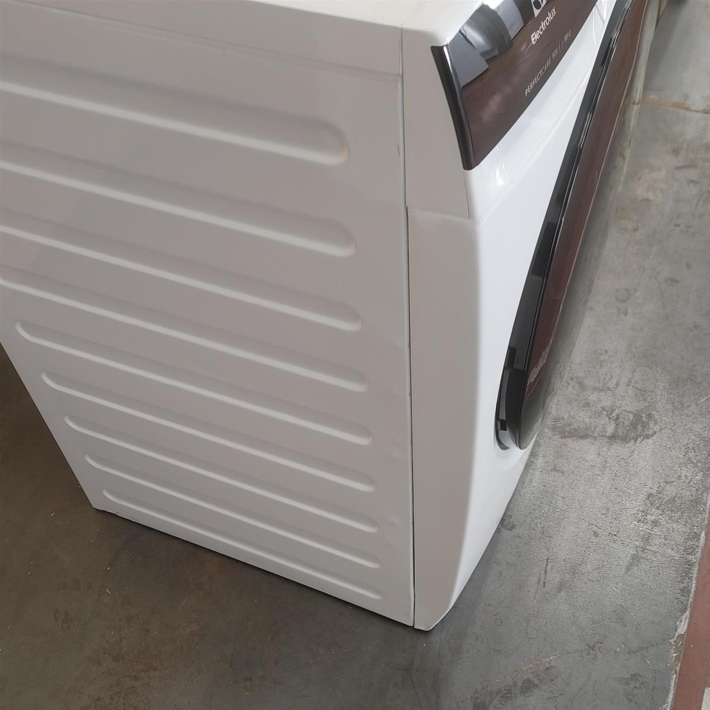 Lavatrice Electrolux EW9F116GREEN Carica frontale 10 kg 1600 giri Bianco