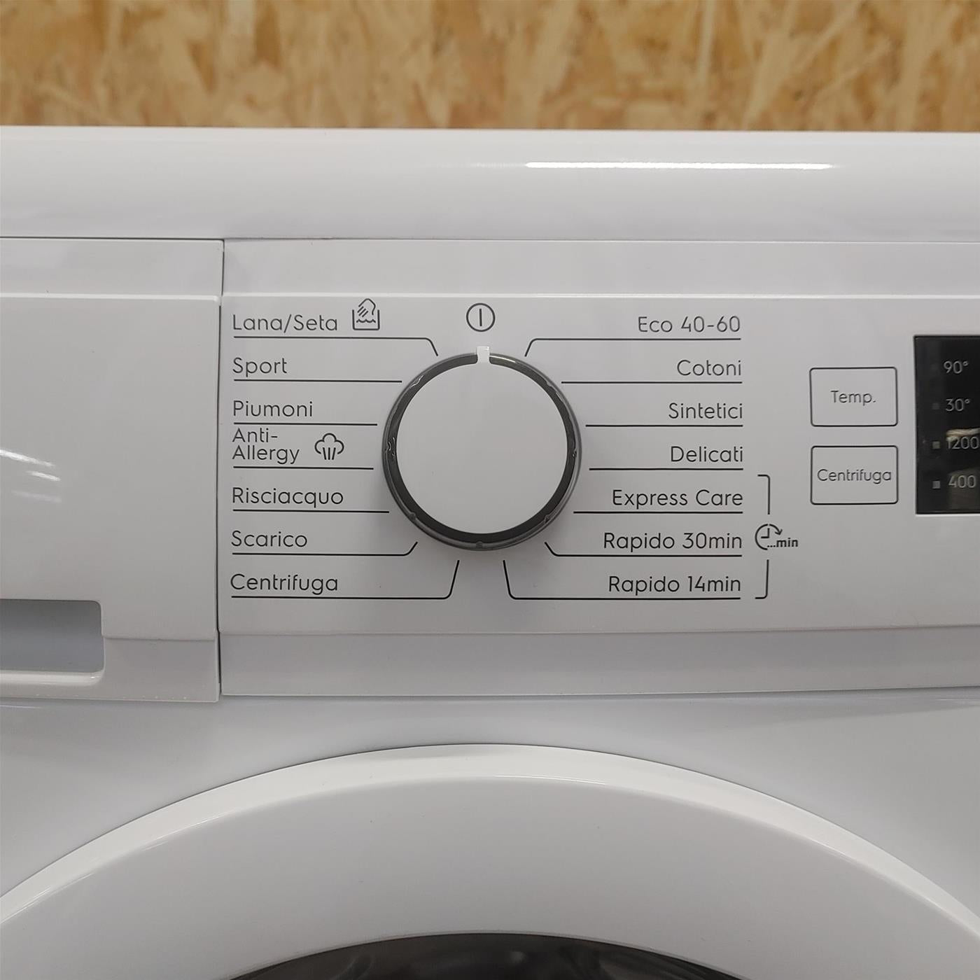 Lavatrice Electrolux EW2F5W82 Carica frontale 8 kg 1151 giri Bianco