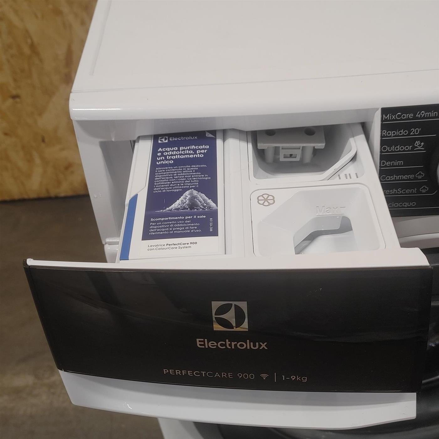 Electrolux EW9F941BL lavatrice Caricamento frontale 9 kg 1351 Giri/min Bianco