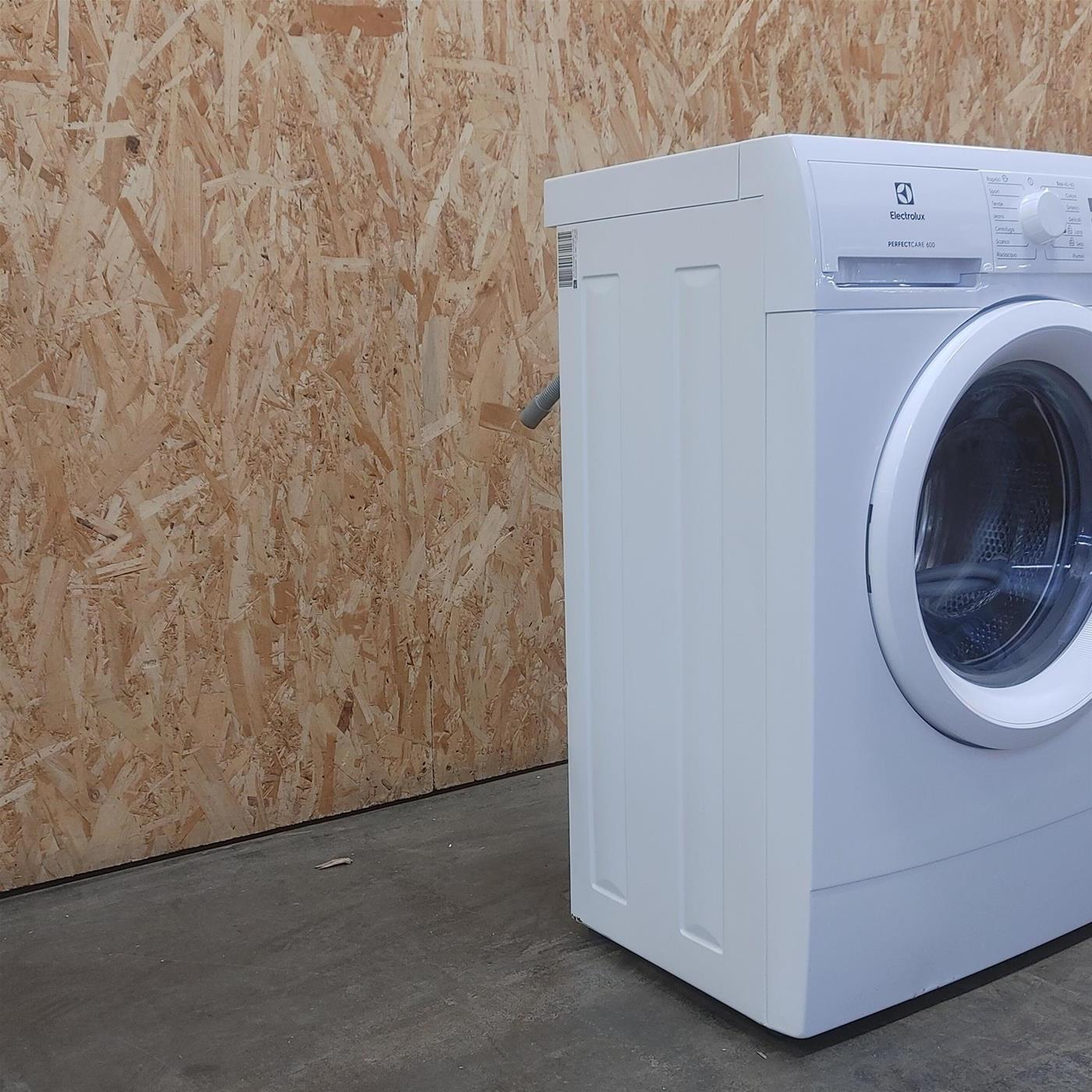 Electrolux EW6S526I lavatrice Caricamento frontale 6 kg 1151 Giri/min Bianco