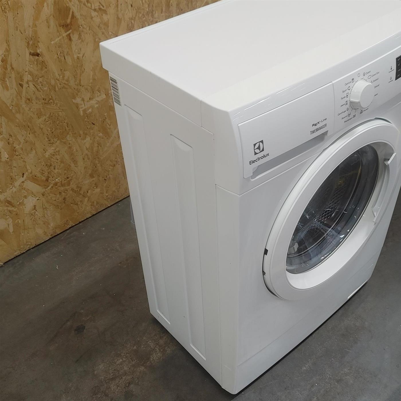 Lavatrice slim ELECTROLUX RWS1062EDW 6 kg