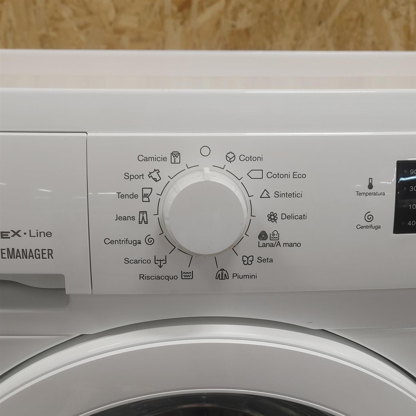 Lavatrice slim ELECTROLUX RWS1062EDW 6 kg