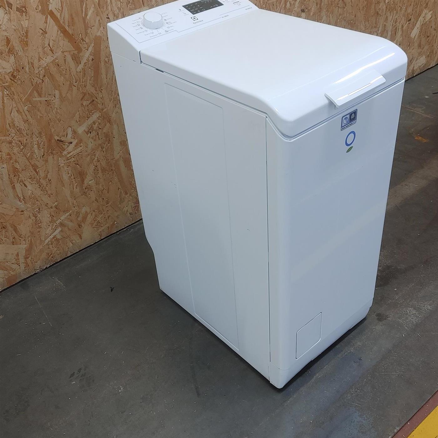 Lavatrice Electrolux RWT1062ELW Caricamento dall'alto 6 kg