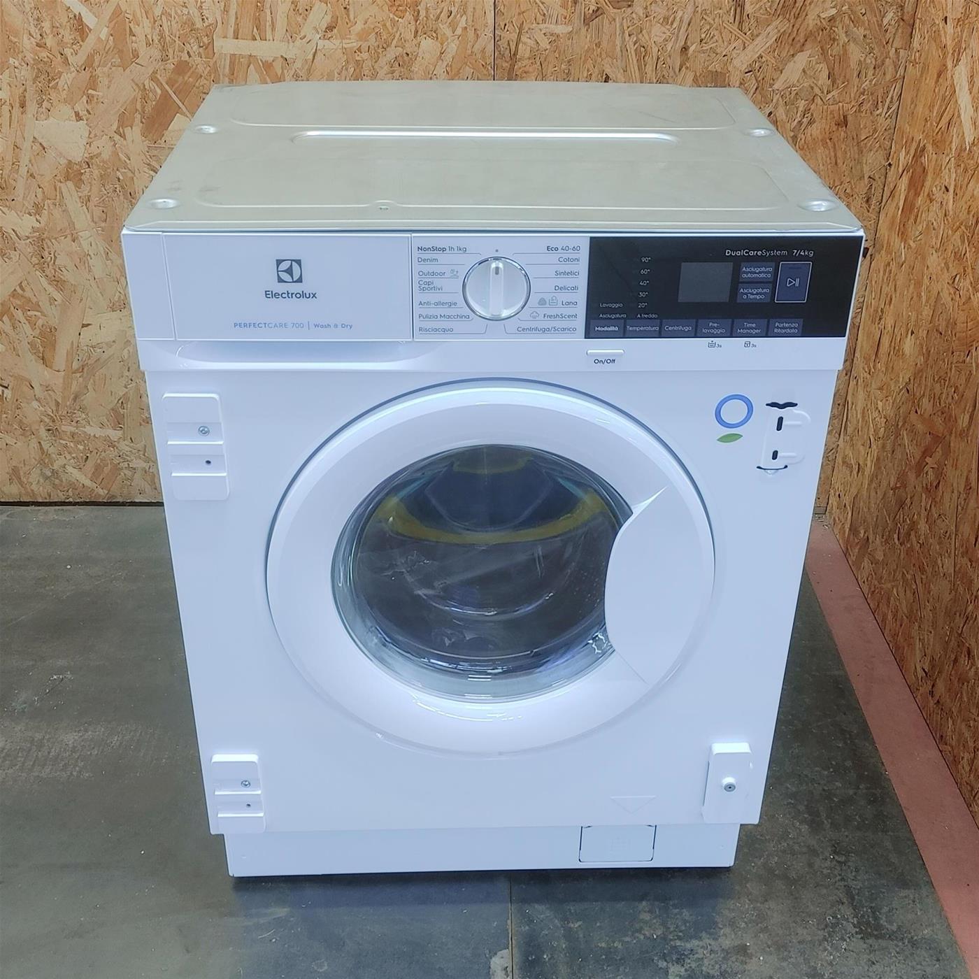 Lavasciuga Electrolux EW7W474BI da incasso 7/4 Kg