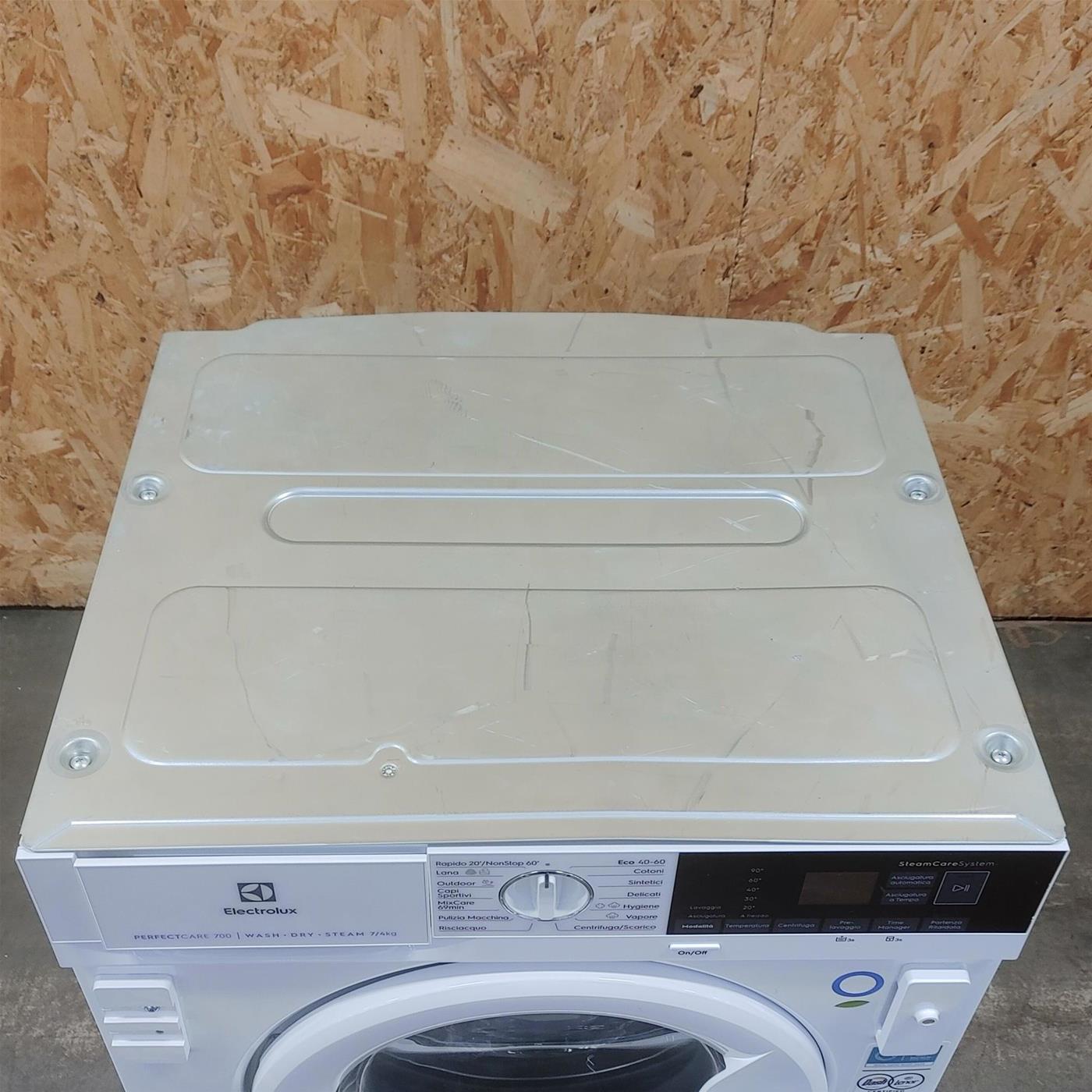 Lavasciuga DualCare Electrolux Serie 700 EW7W674BI 7 Kg