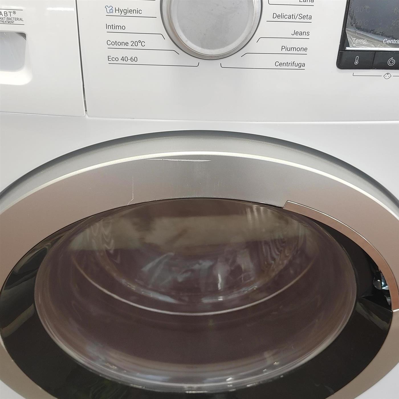 Haier Series 30 HW90-SB1230N lavatrice Caricamento frontale 9 kg 1200 Giri/min Bianco