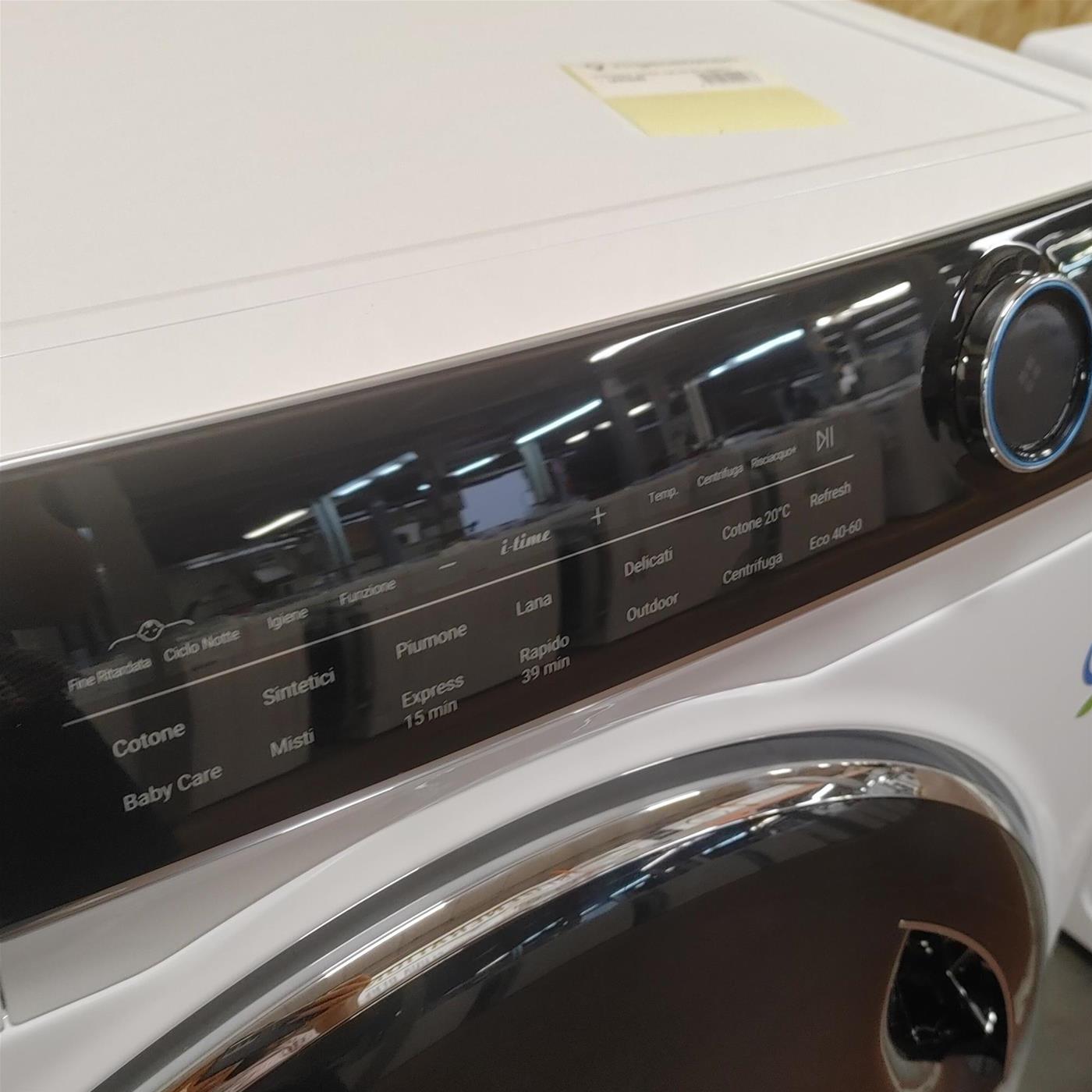 Haier HW150-BP14986EIT lavatrice Caricamento frontale 15 kg 1400 Giri/min Bianco