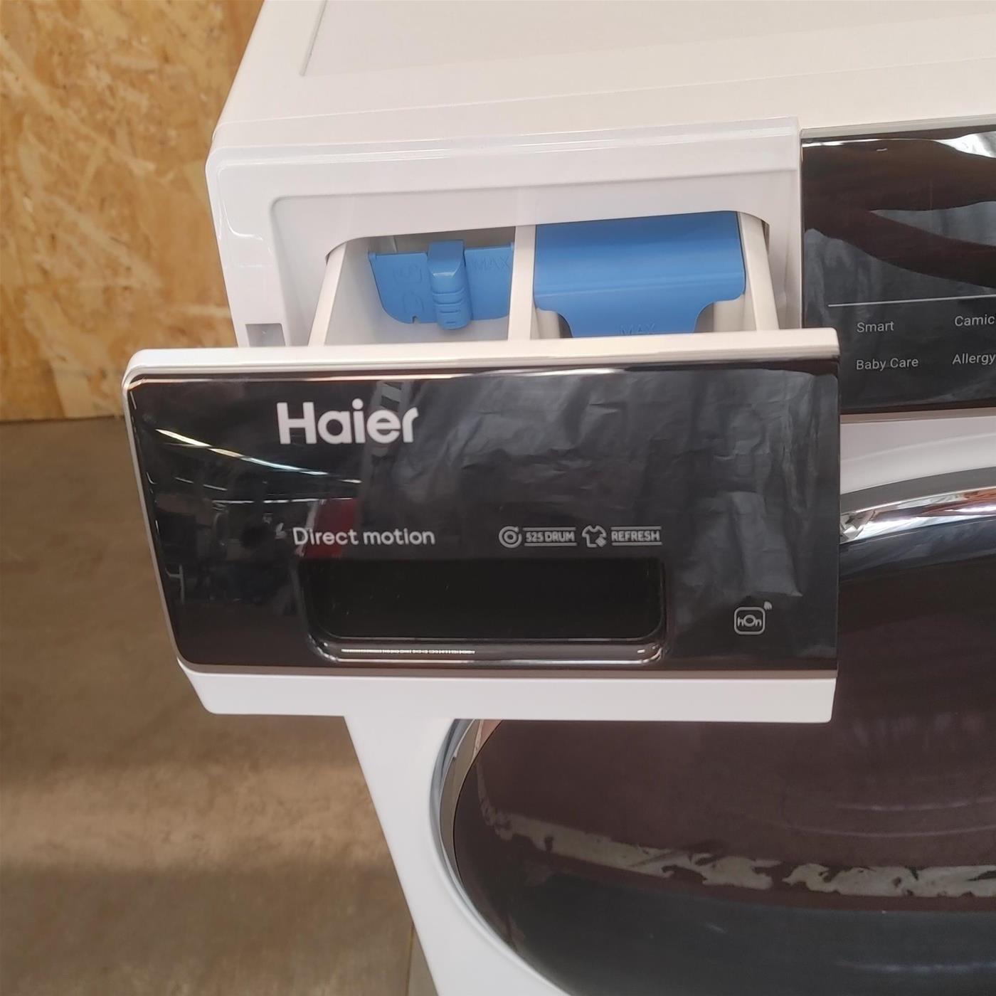 Haier HW150-BP14986EIT lavatrice Caricamento frontale 15 kg 1400 Giri/min Bianco