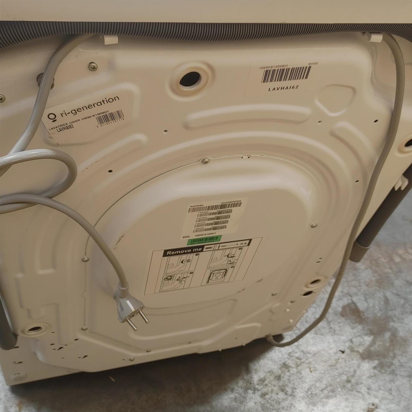 Haier I-Pro Series 5 HWD90-B14959U1 lavasciuga Libera installazione Caricamento frontale Bianco D